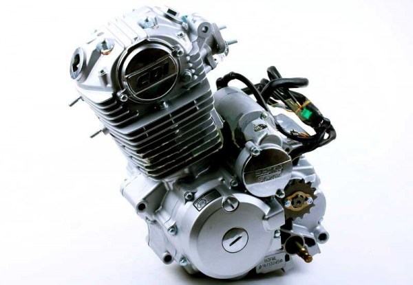 Двигатель для мотоцикла СВ-200СС (163FML)